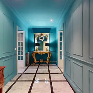 Apartment Silver Five Stars House