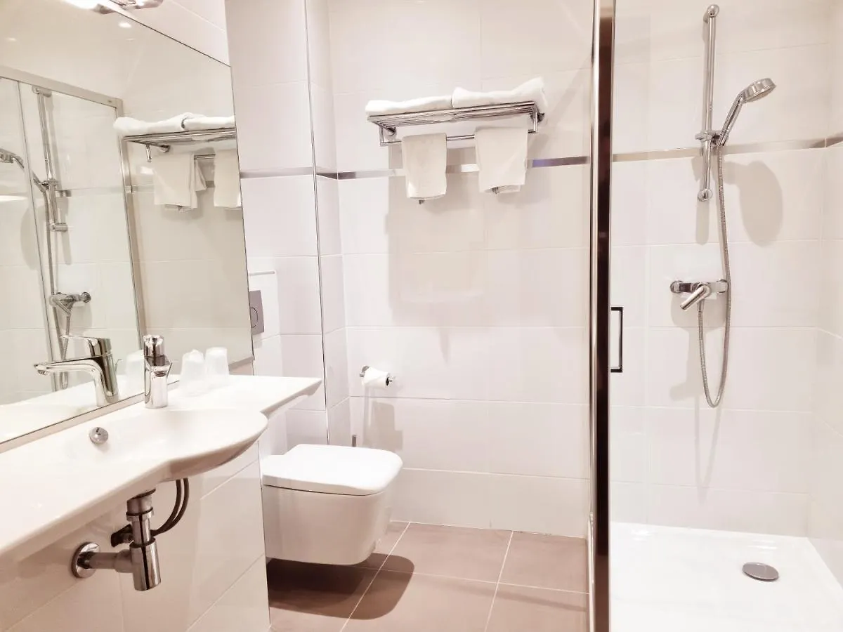 Hotel Carlton Nice, Fully Renovated Ницца